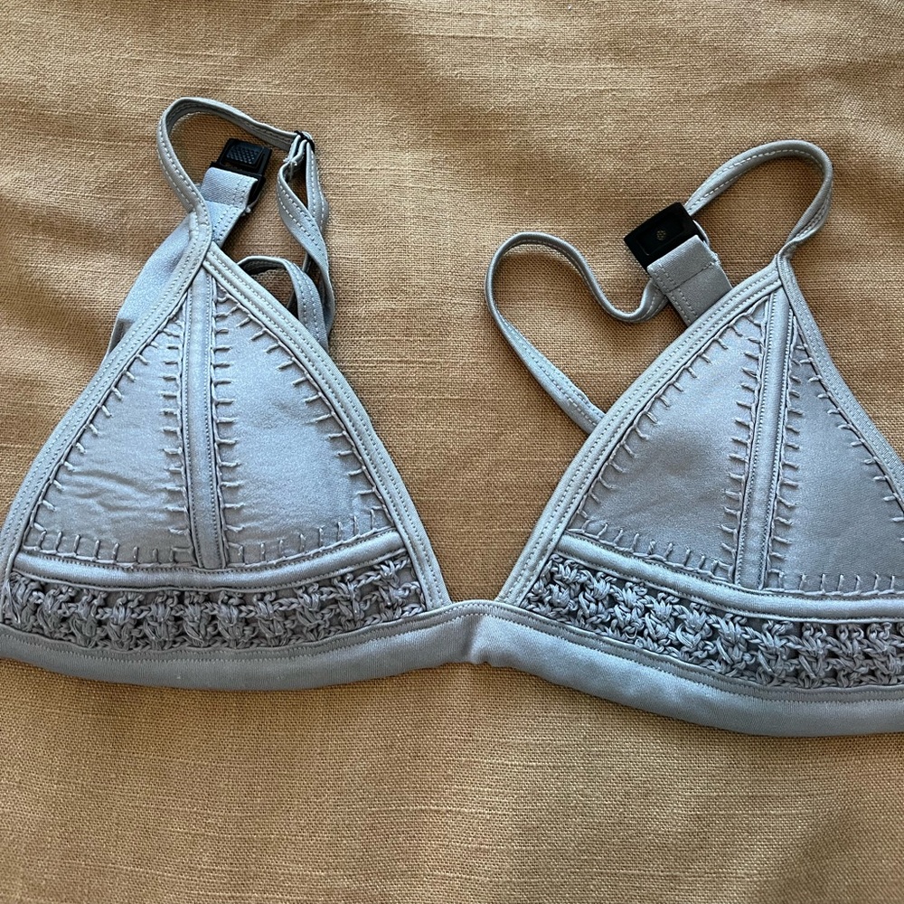 Triangl Bikini - Picture 2 of 4